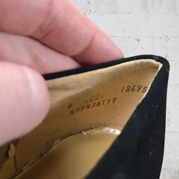 80s Vintage Black Suede Pointed Square Toe Gold Trim USA Made 2.5" Heels Size 8 - Picture 9 of 14
